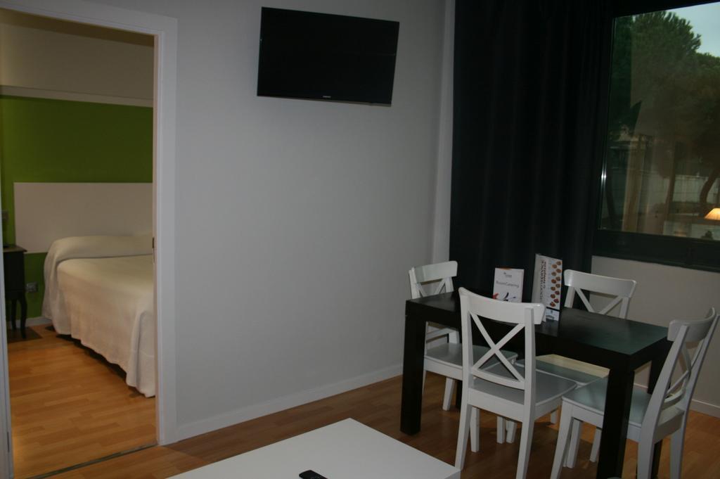 Apartamentos Th Las Rozas Экстерьер фото