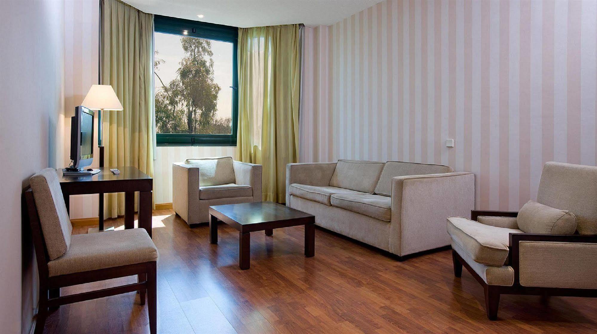 Apartamentos Th Las Rozas Номер фото