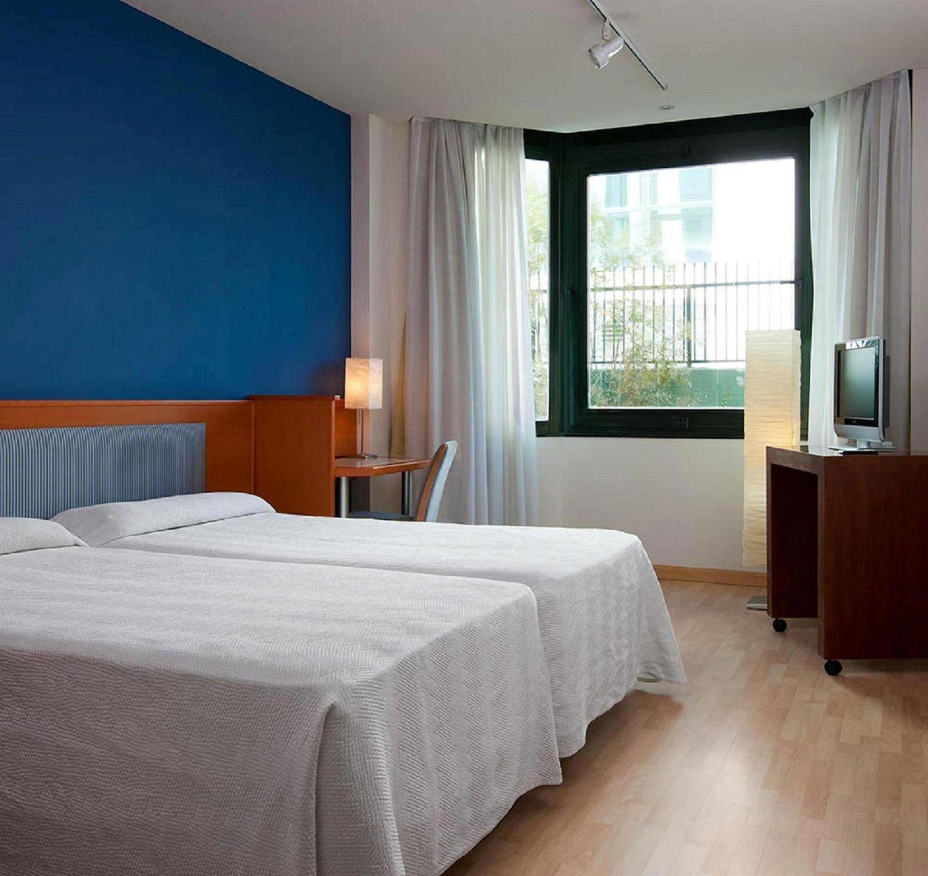 Apartamentos Th Las Rozas Экстерьер фото